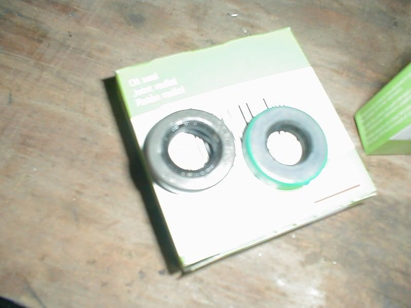 How to Rebuild your Hydraulic pump on Rider CHEAP Gravely Tractor